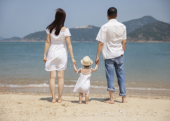 Chu Family - Beach 